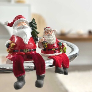 크리스마스 앉아있는 산타 인형 트리 장식 겨울 인테리어 소품